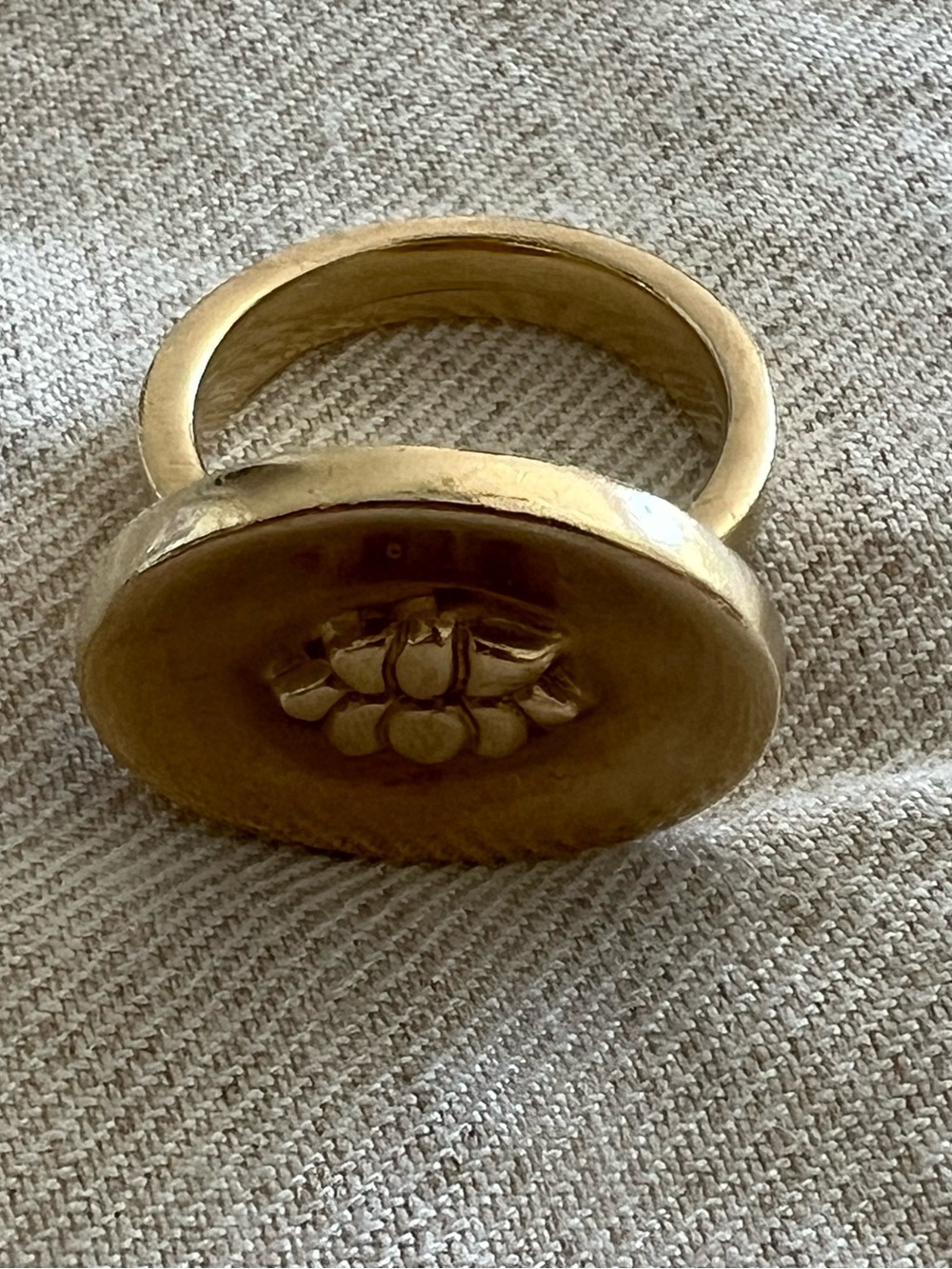 Me & Ro Gold Floral Oval Statement Ring